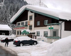 Hotel Noris Hütte (Mittelberg, Austria)