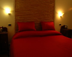 Hotel Dimora Fiorita (Serracapriola, Italien)