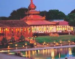 Hotel Bagan Thiripyitsaya Sanctuary Resort (Bagan, Myanmar)