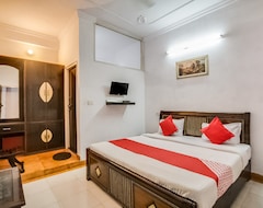 Khách sạn Oyo 29682 Hotel Alpine Inn (Lucknow, Ấn Độ)