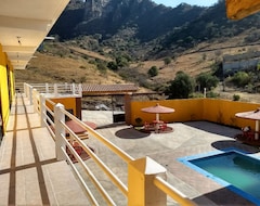 hotel inmali girasoles (Malinalco, Meksiko)