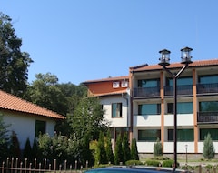 Khách sạn Arkutino Family (Primorsko, Bun-ga-ri)