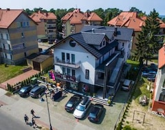 Khách sạn La Perla (Krynica Morska, Ba Lan)