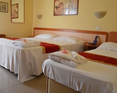Hotel Carolin (Rimini, Italy)