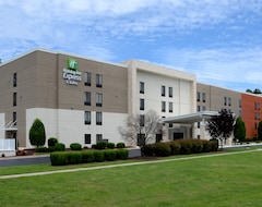 Holiday Inn Express & Suites Raleigh Durham Airport At Rtp, An Ihg Hotel (Durham, USA)