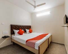 Khách sạn Oyo 37146 G P Residency (Kakinada, Ấn Độ)