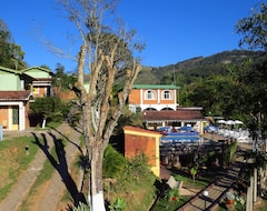 Guesthouse Chalés Vila da Serra (Serra Negra, Brazil)
