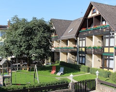 Khách sạn Landhotel Combecher (Neukirchen, Đức)