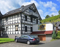 Koko talo/asunto Small Apartment In The Hochsauerland With Lots Of Attractive Destinations For A Day Trip (Olsberg, Saksa)