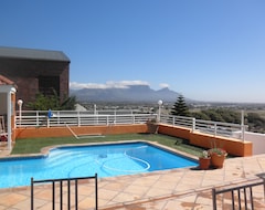 Hotelli Lakeside Lodge (Lakeside, Etelä-Afrikka)