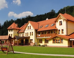Khách sạn Julianin Dvor (Zuberec, Slovakia)