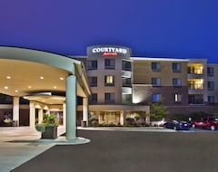 Khách sạn Courtyard By Marriott Madison West / Middleton (Madison, Hoa Kỳ)