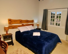 Bed & Breakfast Maison Bleue Suites (Monte Verde, Brasil)