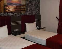 Hotel Plaza Izmir (Izmir, Turkey)