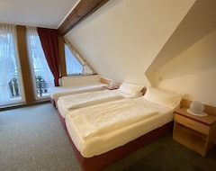 Hotel Am Brunnenplatz (Gerolstein, Alemania)