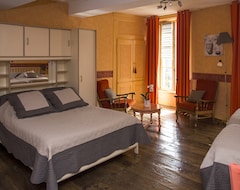 Bed & Breakfast LA GARDE DUCALE (Moncontour, Francia)