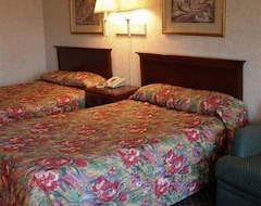 Motel Passport Inn & Suites (Corona, ABD)