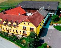Khách sạn Kindererlebnis- Und Biobauernhof Hipp-Bruckner (Großschönau, Áo)