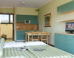 Hotelli Residence Spiaggia D'Oro (Desenzano del Garda, Italia)