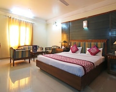 Hotel Oyo 8457 Near Railway Station (Bilaspur, India)