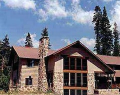 Hotel Stony Creek Lodge (Sequoia National Park, USA)