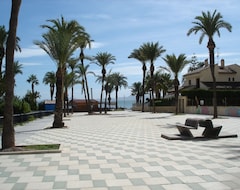 Hele huset/lejligheden 2 Bedroom Apartment A Short Walk To Beautiful Playa Los Narejos (Los Alcazares, Spanien)