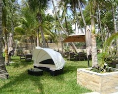 Otel Cowrie Shell Beach Apartments Official (Bamburi Beach, Kenya)