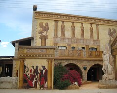 فندق Hotel Roman II (كاتو بافوس, قبرص)