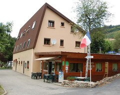 Otel Les Airelles (Saint-Cirgues-en-Montagne, Fransa)