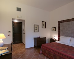 Khách sạn Hotel La Corte Del Sole (Noto, Ý)