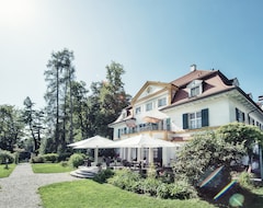 Hotel Schloßgut Oberambach (Münsing, Germany)