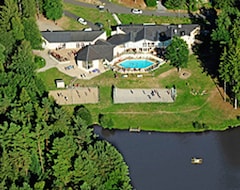 Resort VVF Correze Pays d'Eygurande (Eygurande, Francia)