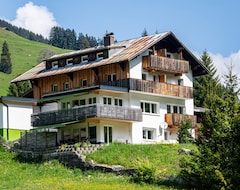 Khách sạn Das Kleemanns (Mittelberg, Áo)