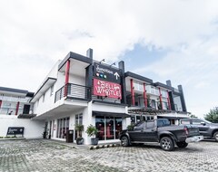 Hotel Oyo 642 The Junction Tagaytay (Batangas City, Philippines)
