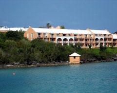 Grotto Bay Beach Resort (Hamilton, Bermuda)