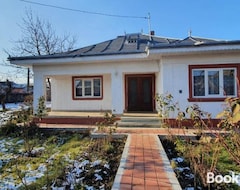 Toàn bộ căn nhà/căn hộ Casa Jeni (Târgu Neamţ, Romania)
