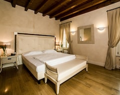 Khách sạn Borgo Machetto (Desenzano del Garda, Ý)
