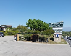 Khách sạn Dal Patricano (Patrica, Ý)