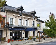 Hotel Logis de France Des Voyageurs (Le Rouget, France)