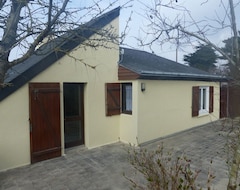 Tüm Ev/Apart Daire House with terrace and garden for 5 persons 200m from the beach in Brittany (Pleumeur-Bodou, Fransa)