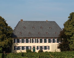 Khách sạn Gutshotel Baron Knyphausen (Eltville, Đức)
