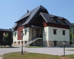 Khách sạn Grand Lakes Rooms (Plitvička Jezera, Croatia)