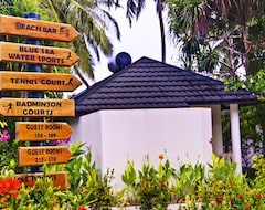 Hotel Villa Holiday Island (Atol Južni Ari, Maldivi)