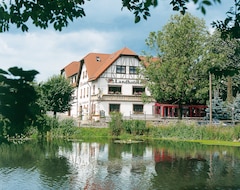 Landhotel & Gasthof Zur Goldenen Aue (Triptis, Germany)