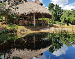 Otel El Valle Lodge (Samana, Dominik Cumhuriyeti)
