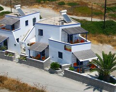 Koko talo/asunto Iliovasilema Rooms (Adamas, Kreikka)