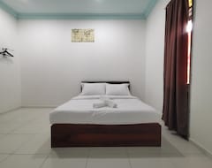 OYO 90018 River Village Hotel (Kuala Terengganu, Malezija)