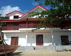 Khách sạn Sophias Beach Guesthouse (El Nido, Philippines)