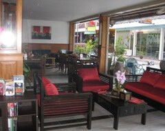 The Nice Hotel (Cape Panwa, Tailandia)