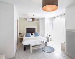 Serviced apartment Appart'City Bordeaux Aéroport Saint Jean d'Illac (Bordeaux, France)